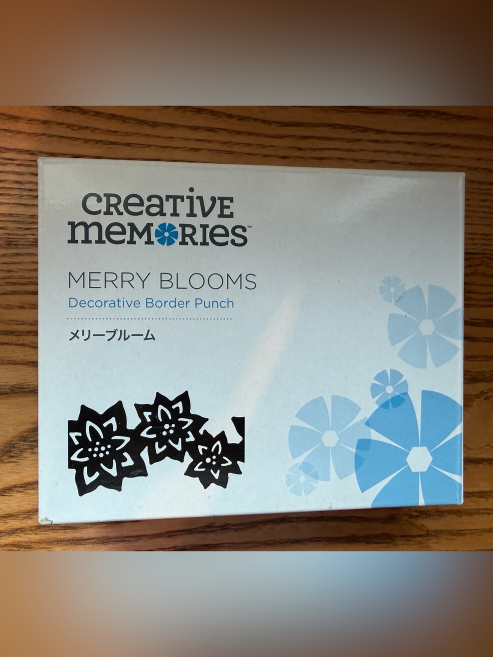 Creative Memories Merry Blooms Decorative Border Punch - White & Blue